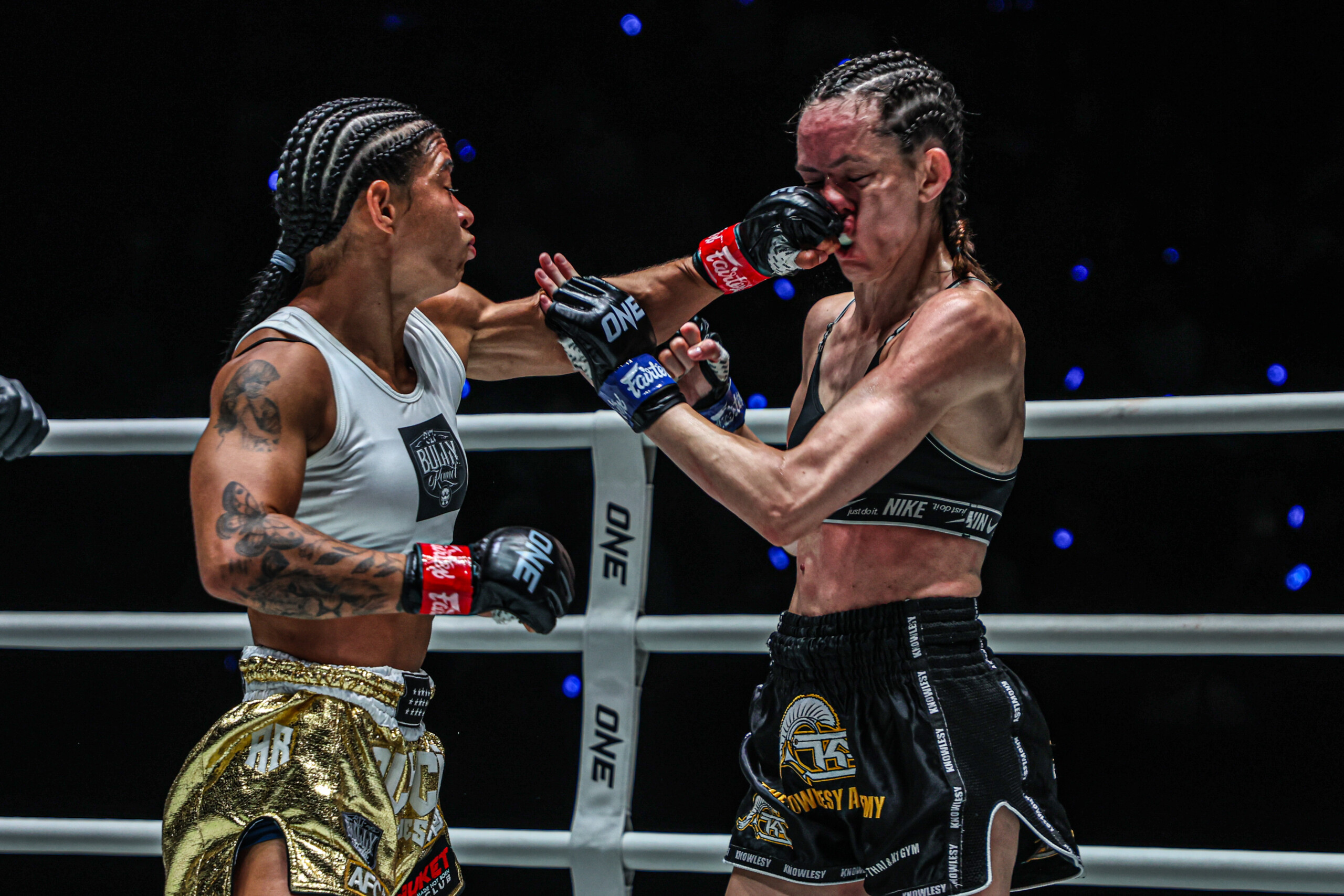 Allycia Hellen Rodrigues Marie McManamon ONE Fight Night 29 58