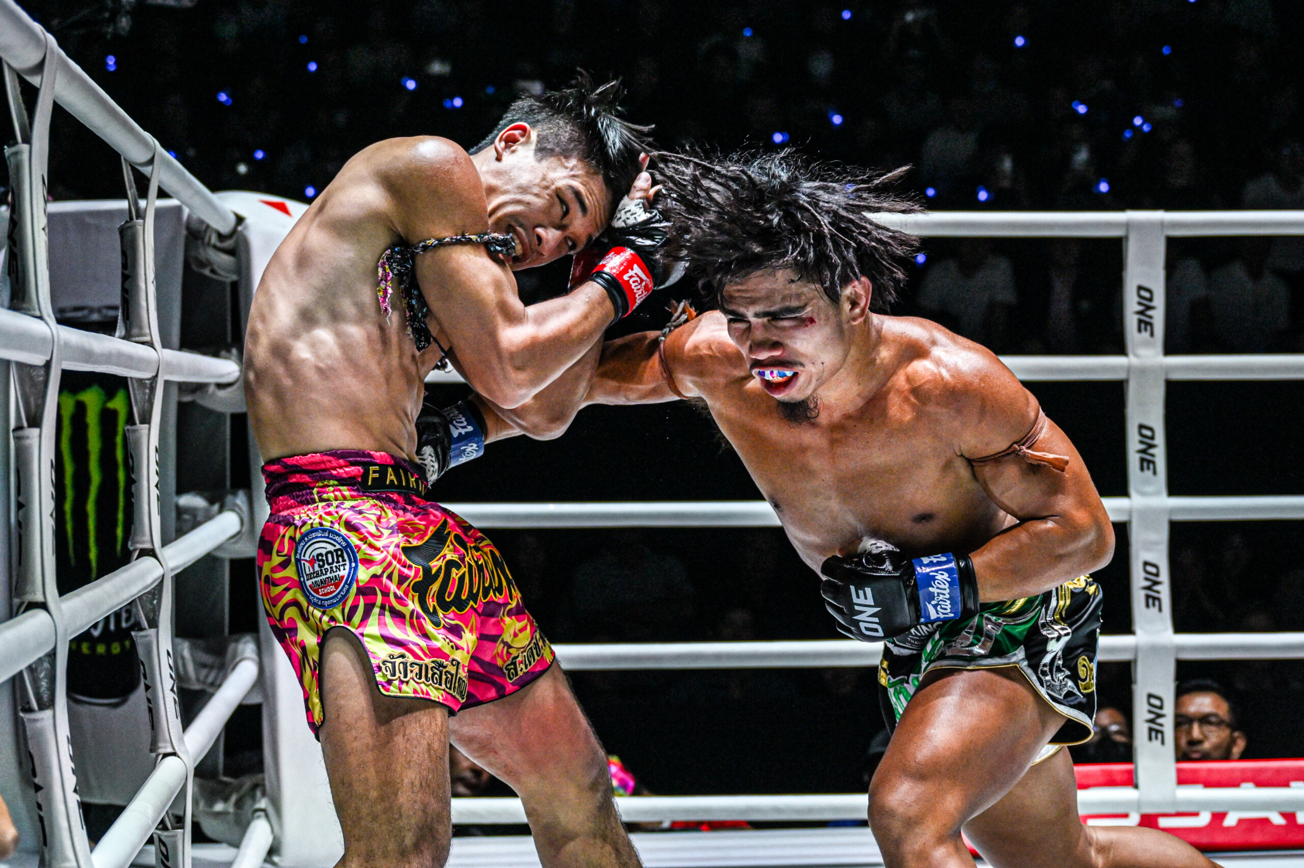 Jaosuayai Mor Krungthepthonburi Suriyanlek Por Yenying ONE Friday Fights 81 24 scaled