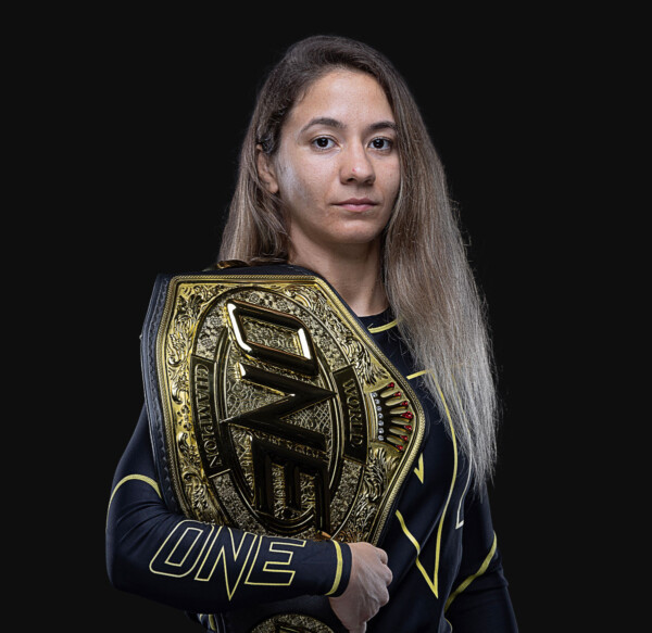 Mayssa_Bastos hero champ 1200x1165