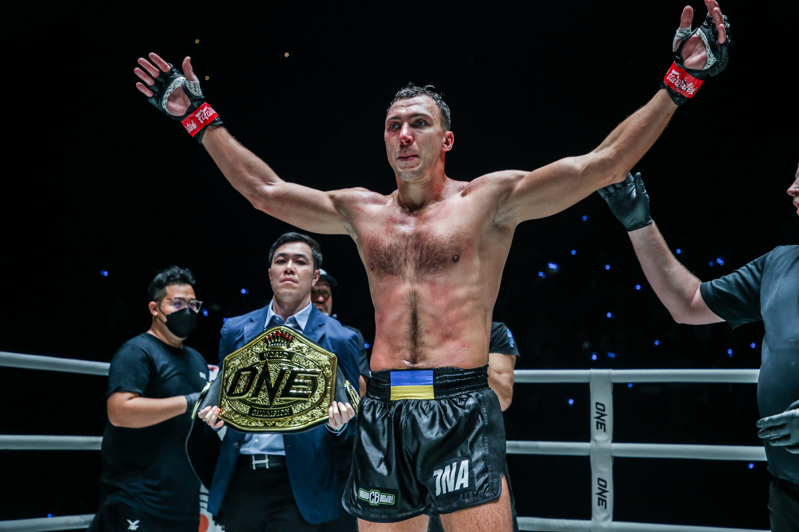 Roman Kryklia Alex Roberts ONE Fight Night 17 41